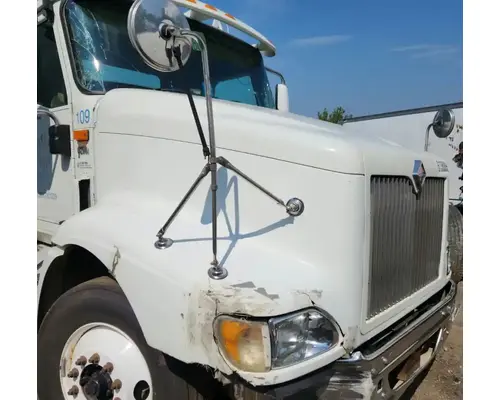 International 9200I Hood
