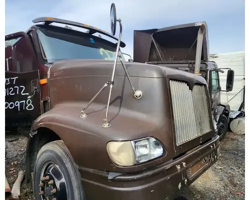 International 9200I Hood