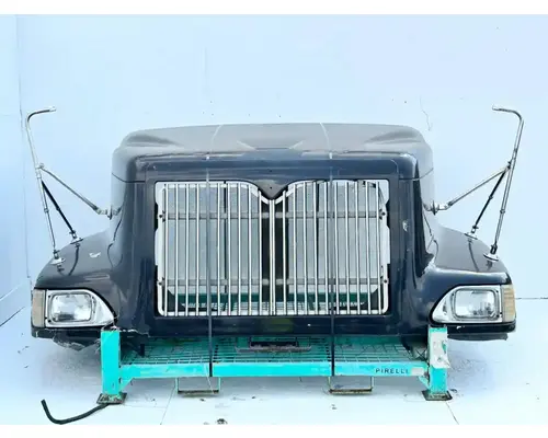 International 9200I Hood