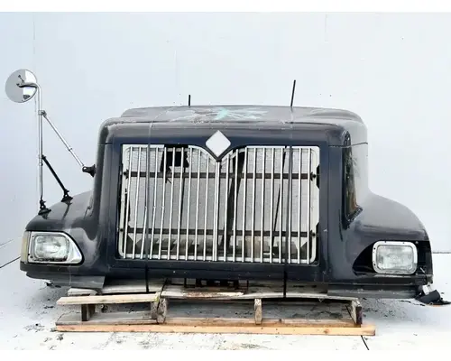International 9200I Hood