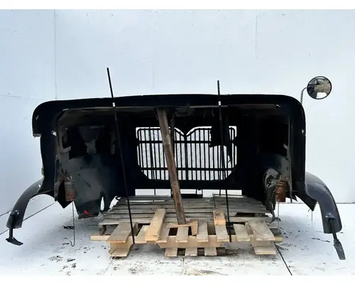 International 9200I Hood