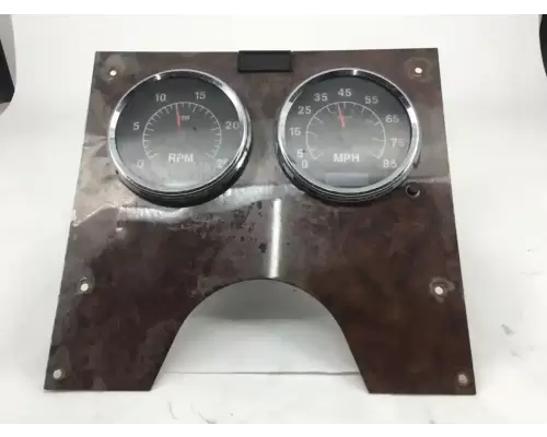 International 9200I Instrument Cluster