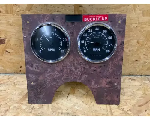 International 9200I Instrument Cluster