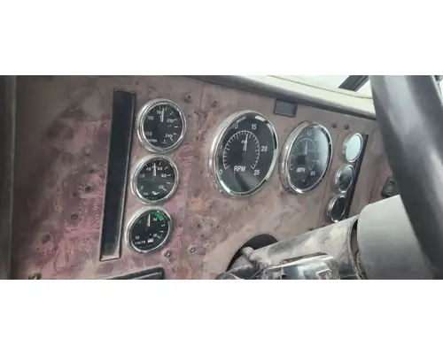 International 9200I Instrument Cluster