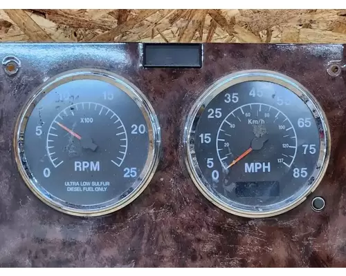 International 9200I Instrument Cluster