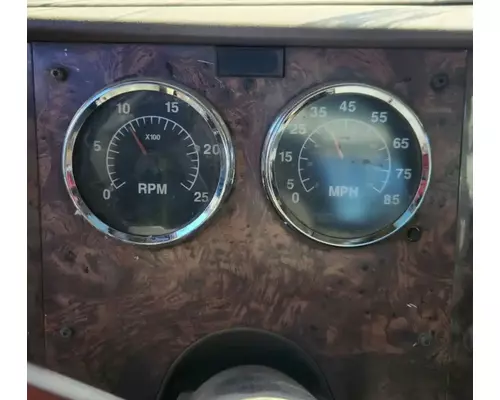 International 9200I Instrument Cluster