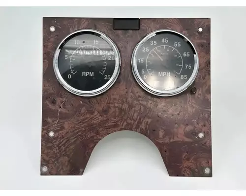 International 9200I Instrument Cluster