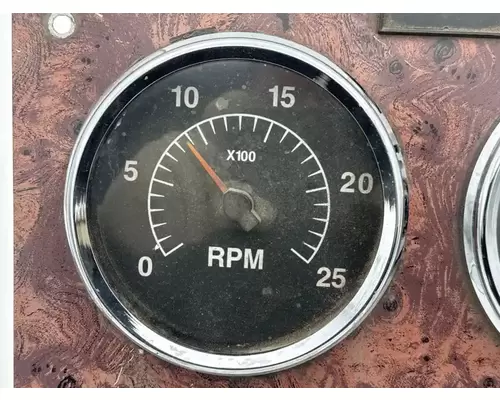 International 9200I Instrument Cluster