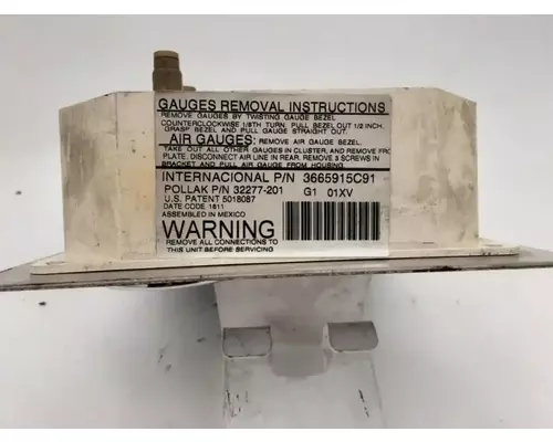 International 9200I Instrument Cluster