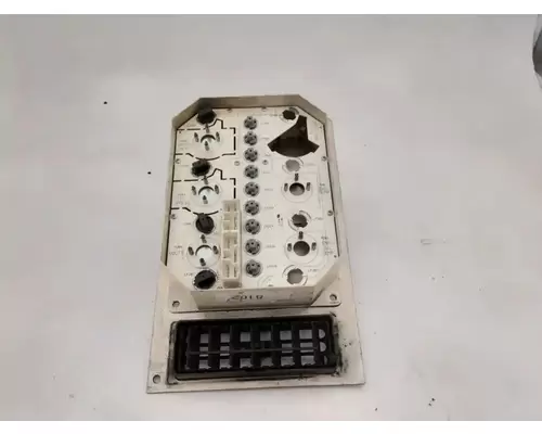 International 9200I Instrument Cluster
