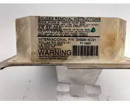 International 9200I Instrument Cluster