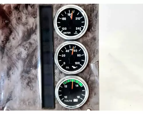 International 9200I Instrument Cluster