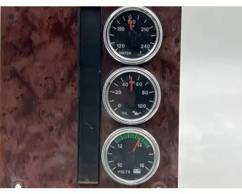 International 9200I Instrument Cluster
