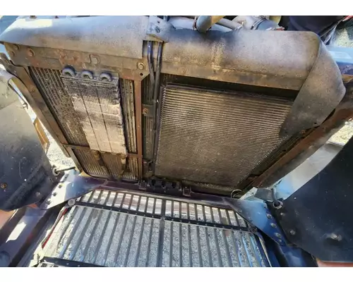International 9200I Intercooler