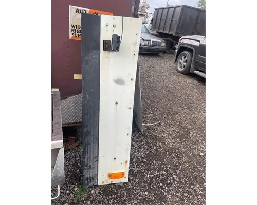 International 9200I Side Fairing