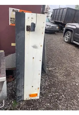 International 9200I Side Fairing