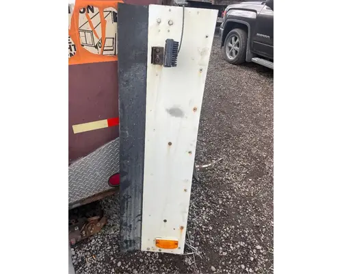 International 9200I Side Fairing