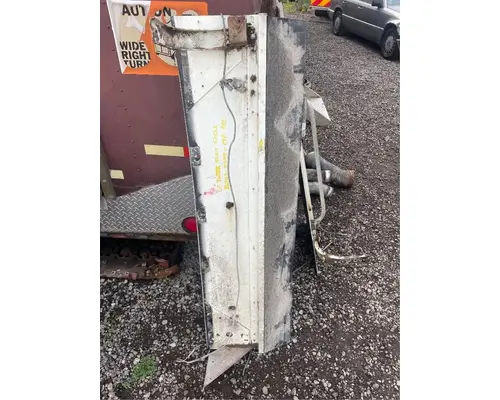 International 9200I Side Fairing