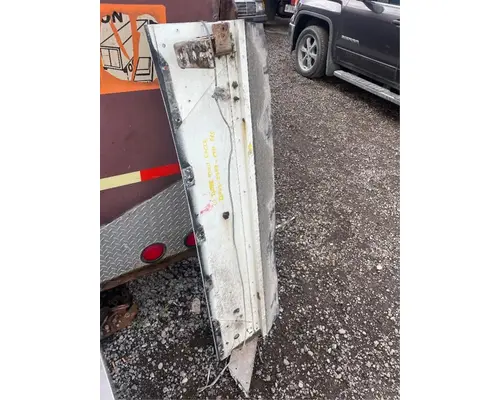 International 9200I Side Fairing