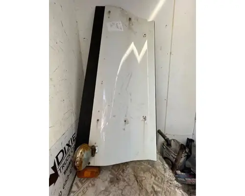 International 9200I Side Fairing