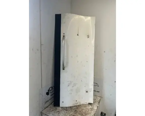 International 9200I Side Fairing