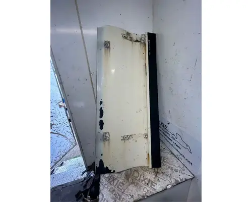 International 9200I Side Fairing