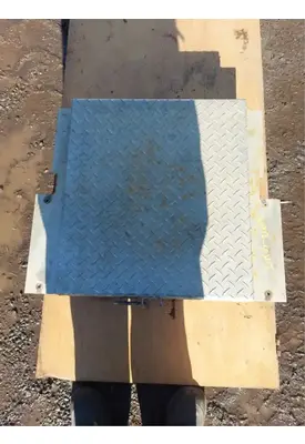 International 9200I Tool Box