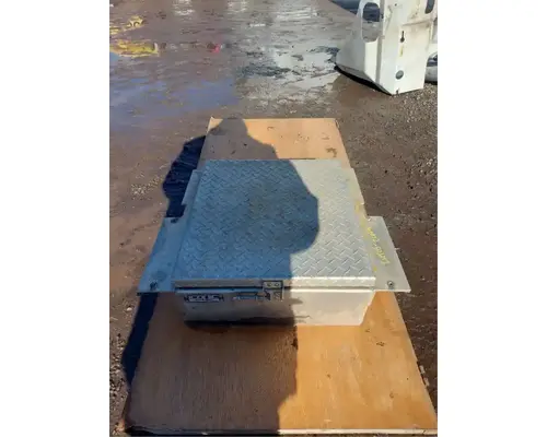 International 9200I Tool Box