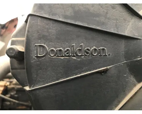 International 9200 Air Cleaner
