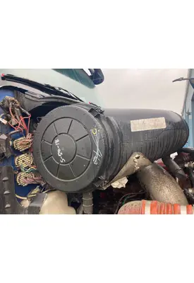 International 9200 Air Cleaner
