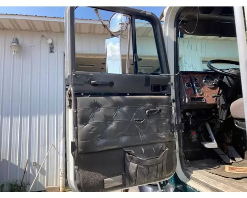 International 9200 Body, Misc. Parts