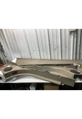 International 9200 Body, Misc. Parts