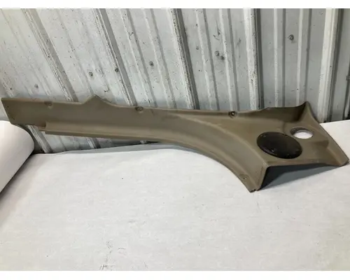 International 9200 Body, Misc. Parts