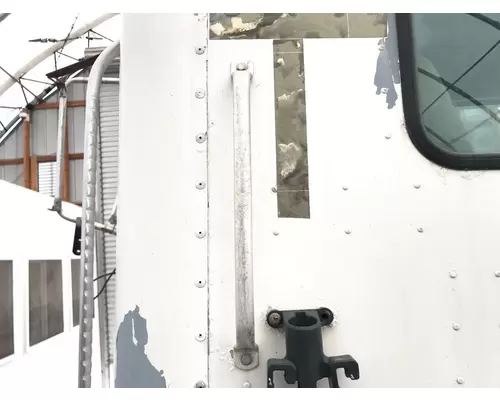 International 9200 Body, Misc. Parts