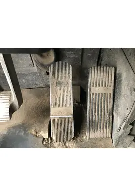 International 9200 Body, Misc. Parts