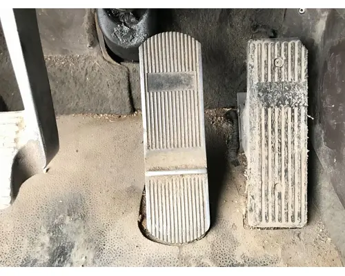 International 9200 Body, Misc. Parts