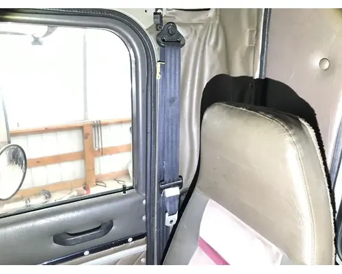 International 9200 Body, Misc. Parts