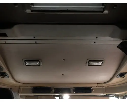 International 9200 Body, Misc. Parts