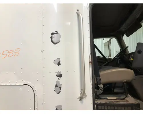 International 9200 Body, Misc. Parts