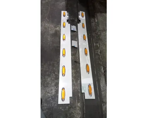 Body Parts, Misc. INTERNATIONAL 9200 Marshfield Transportation Products