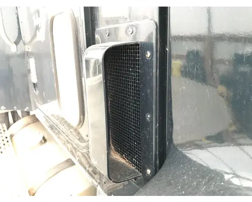 International 9200 Cab Assembly