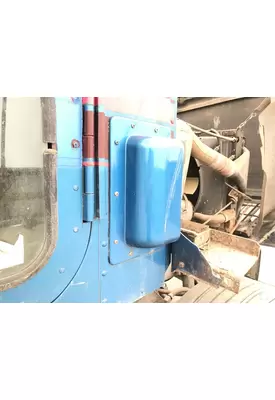International 9200 Cab Misc. Exterior Parts