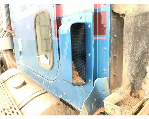 International 9200 Cab Misc. Exterior Parts