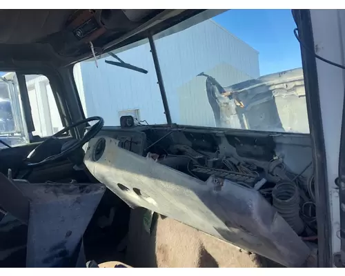 International 9200 Dash Assembly