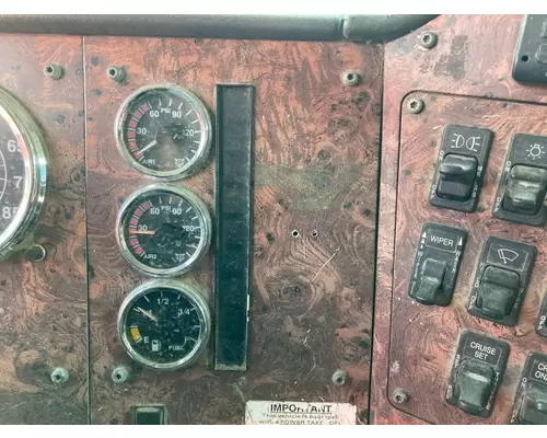 International 9200 Dash Assembly