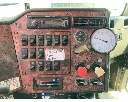 International 9200 Dash Assembly