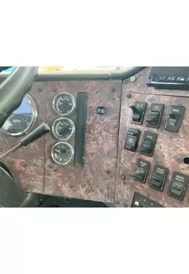 International 9200 Dash Assembly