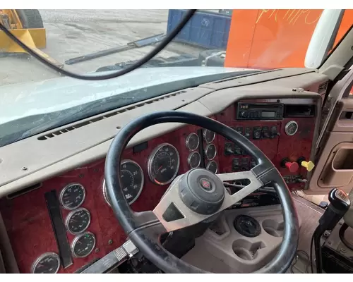 International 9200 Dash Assembly