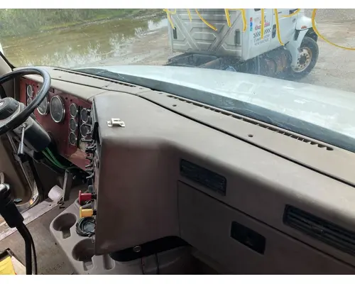 International 9200 Dash Assembly
