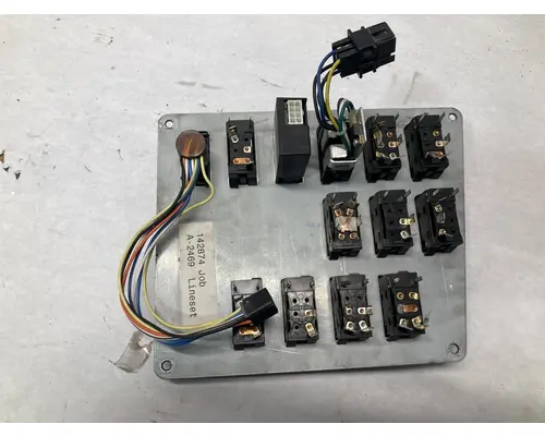 International 9200 Dash Assembly